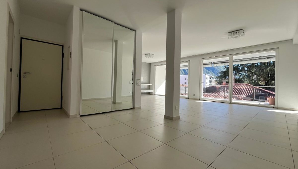 5bb35a11-3b5d-4079-887f-a1f4205482dd