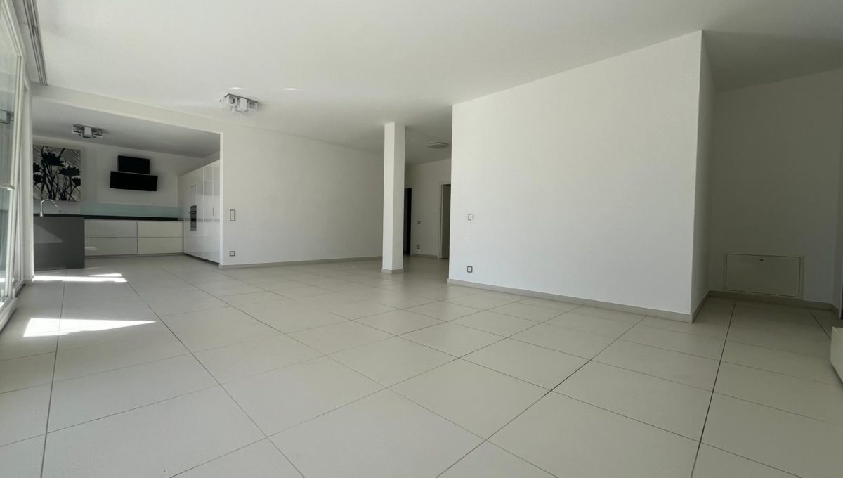 9193e4c6-ec9a-479c-874f-6e6e6785ab45