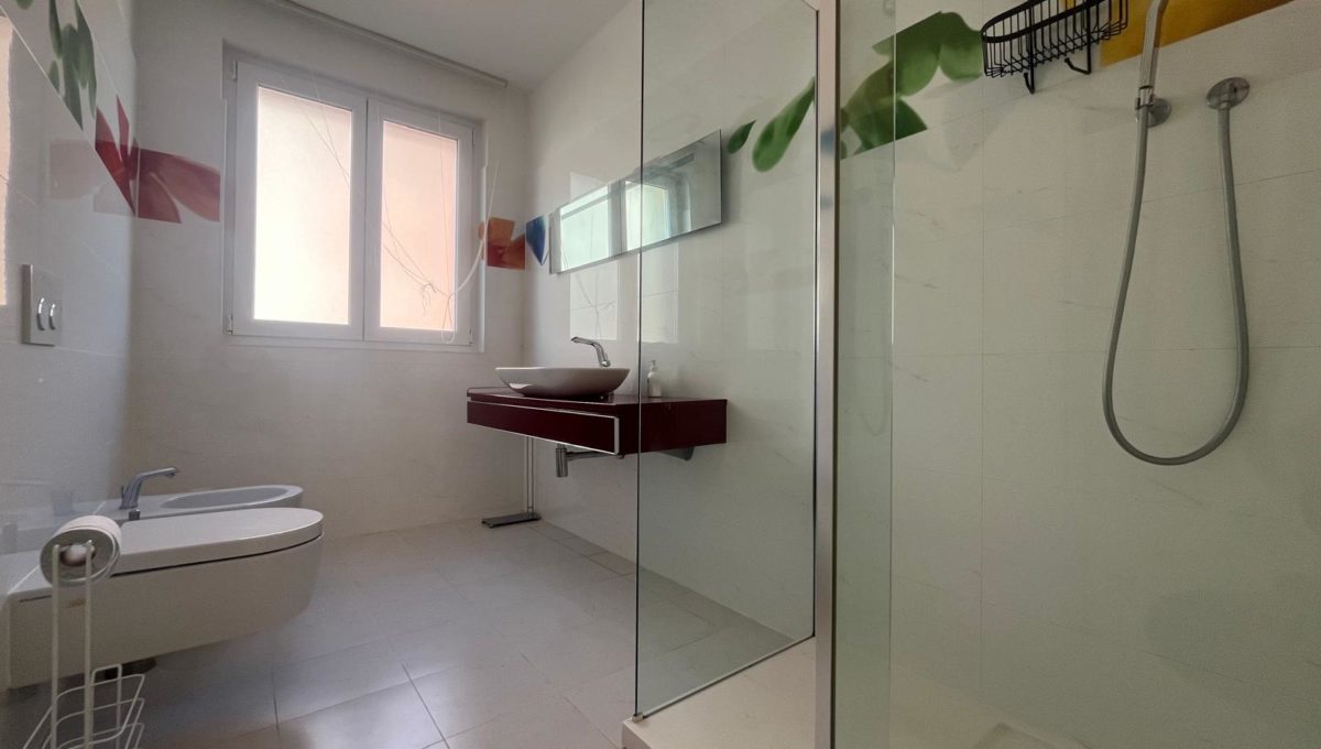 bfe8d2d1-0e99-4340-b453-20658aa30ec1