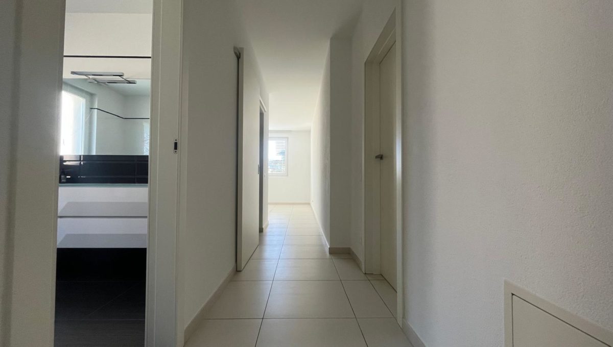 f62ea543-663a-46e8-9689-70fbe2b03baf